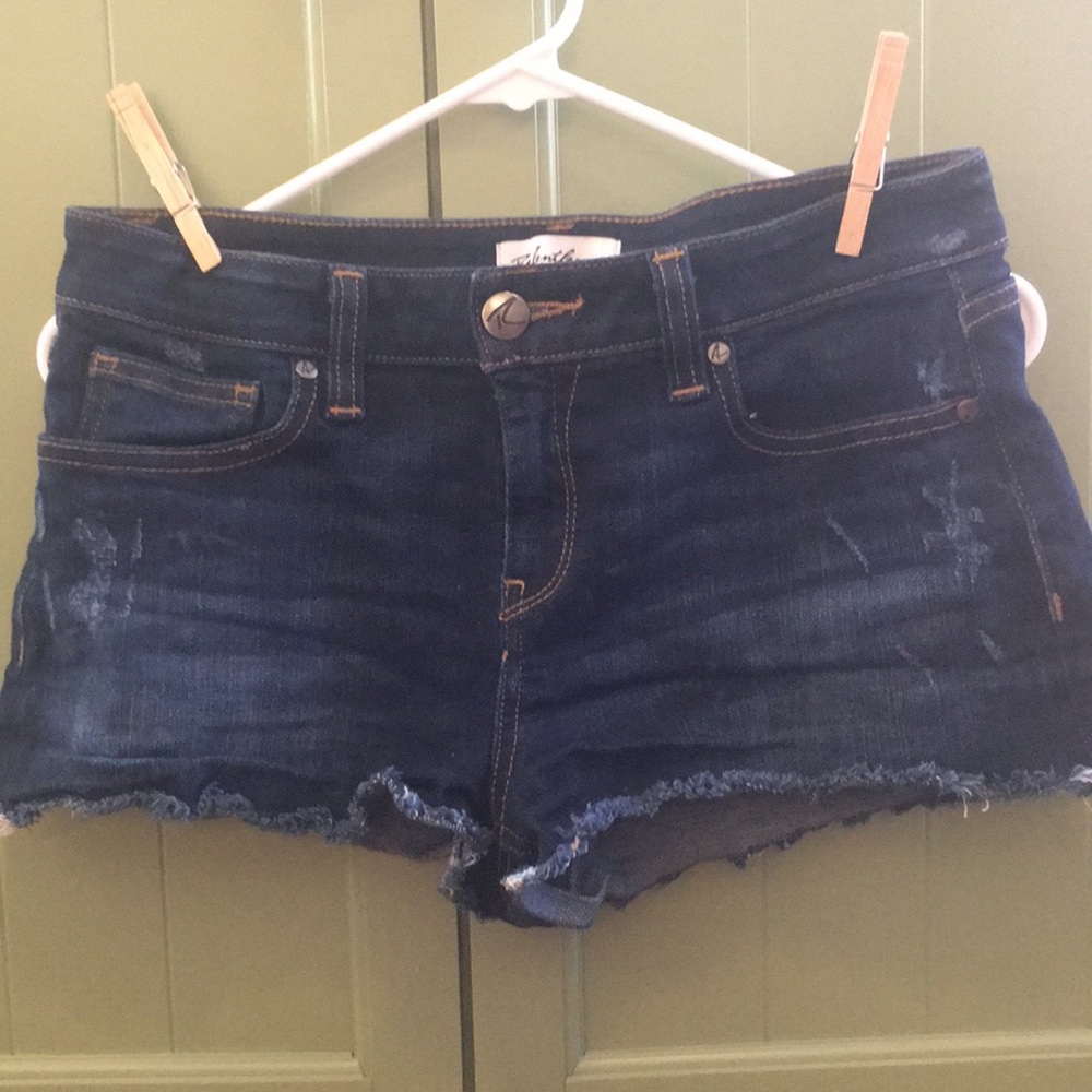 Dark blue cutoff jean shorts- Relentless jeans
